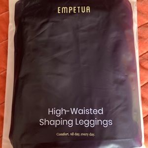 High waisted leggings